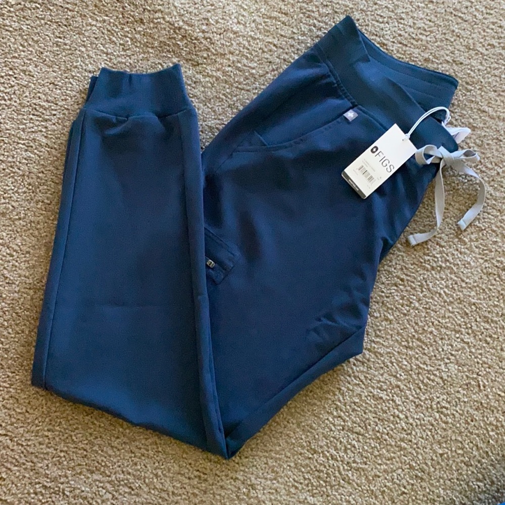 FIGS Zamora jogger